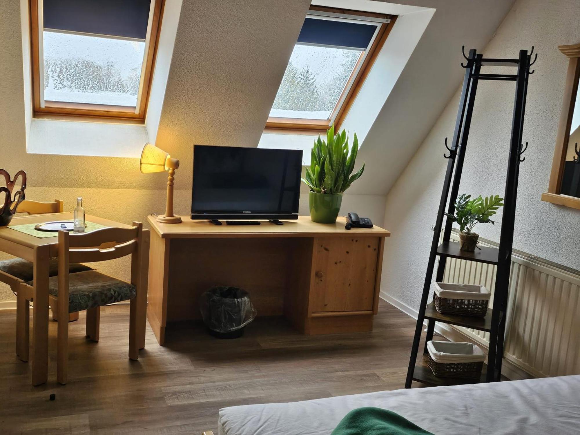 Landhotel "Zum Ersten Siedler" Brieselang Eksteriør bilde